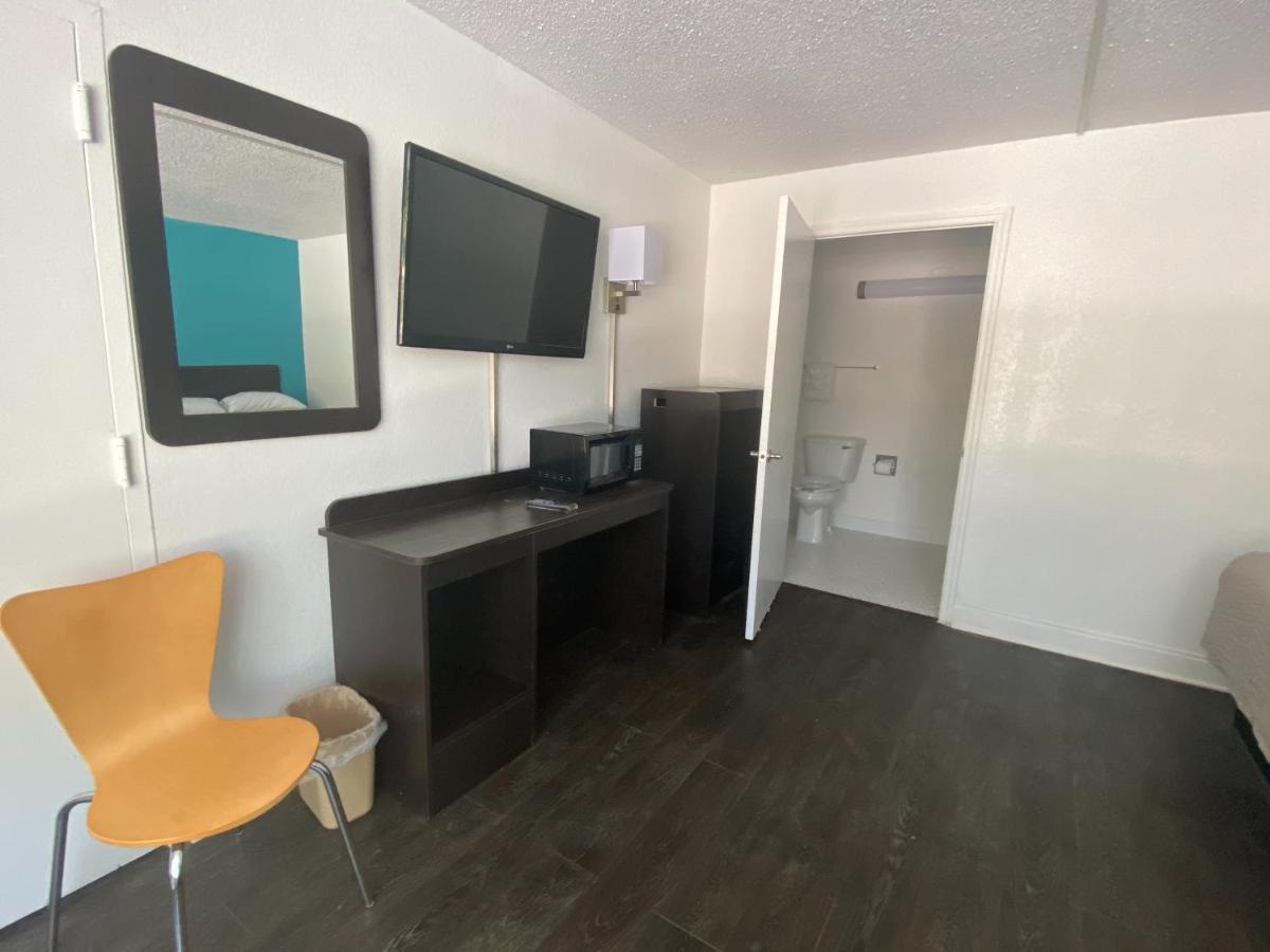 Motel 6 Wilmington, Nc - Market Street Εξωτερικό φωτογραφία