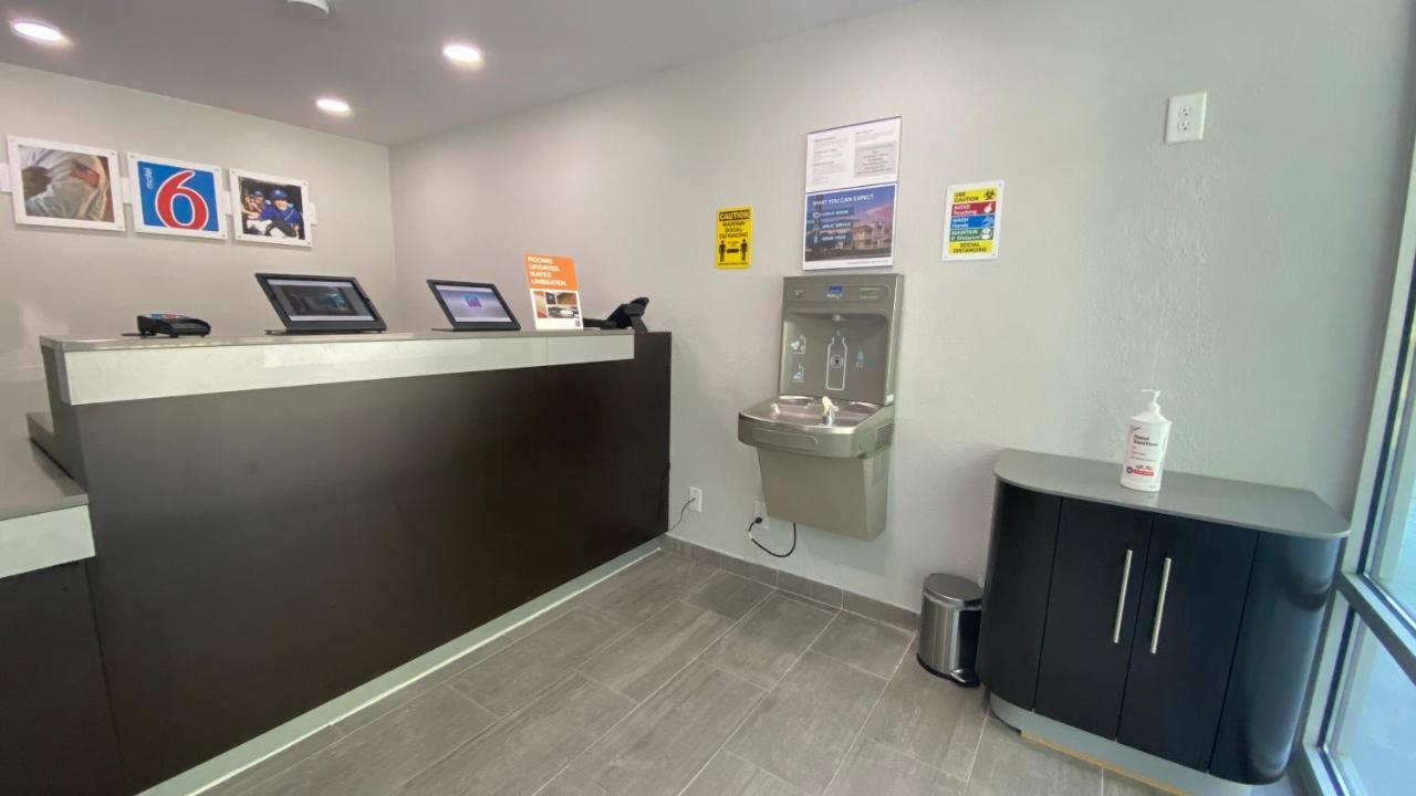 Motel 6 Wilmington, Nc - Market Street Εξωτερικό φωτογραφία